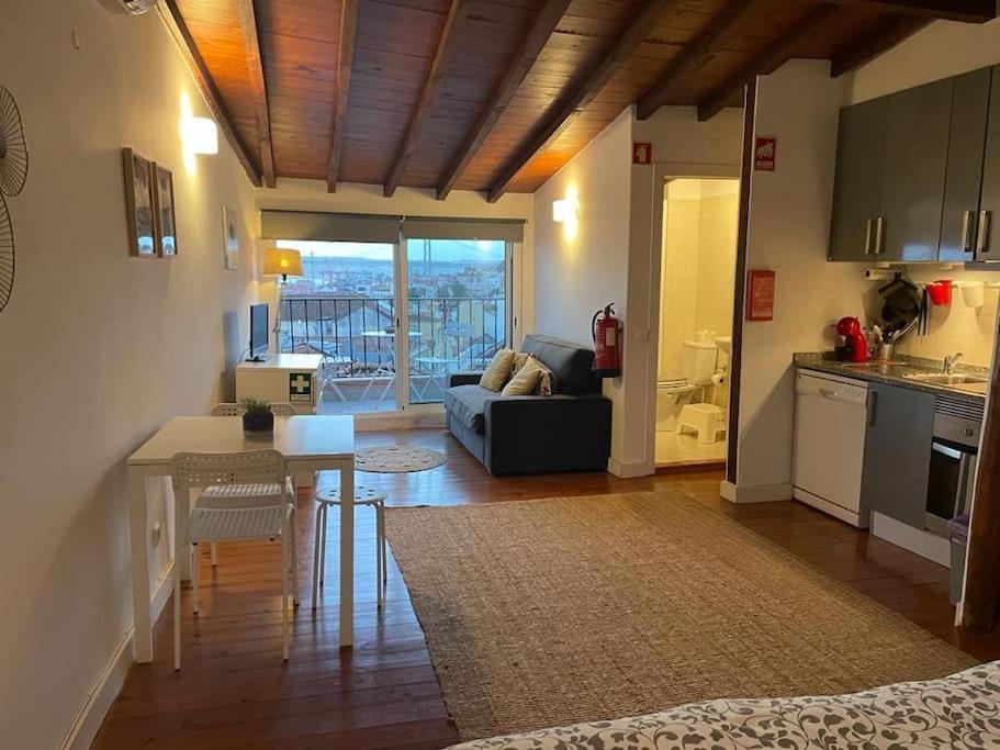 Charming Meio A Lapa Iii Amazing Terrace View Appartement Lisboa