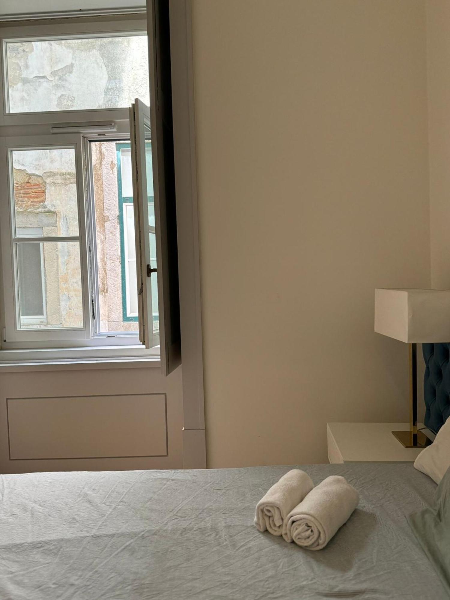 Double With Private Wc In Shared House In Downtown Lissabon