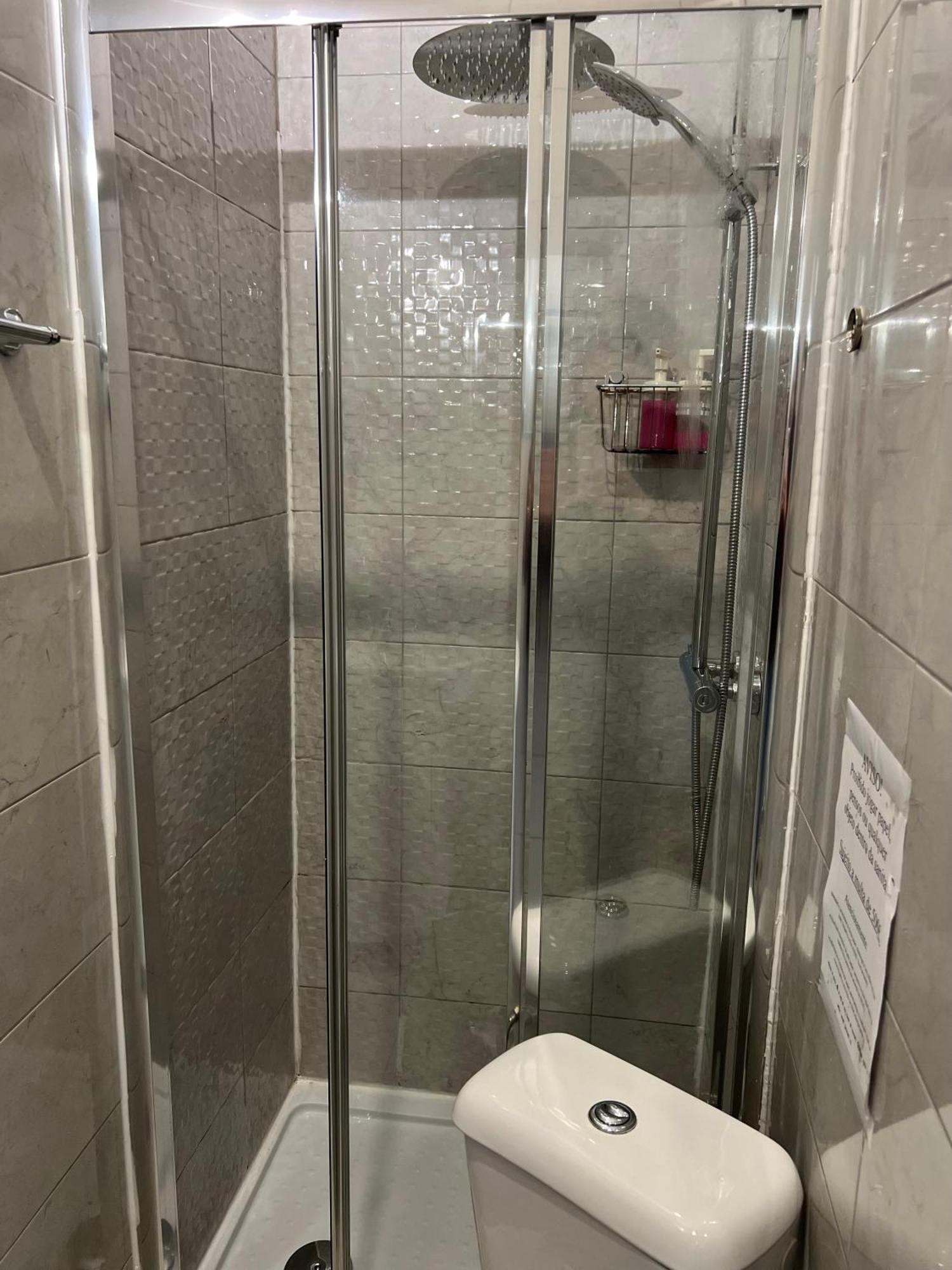 Quarto em Acomodações Particulares Antonio Pedro Lisboa