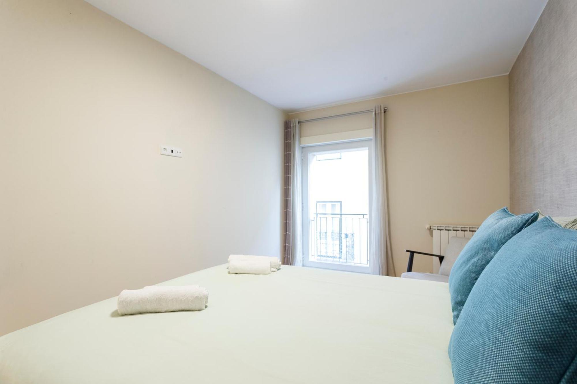 Shared In Bairro Alto - Chiado * Lissabon
