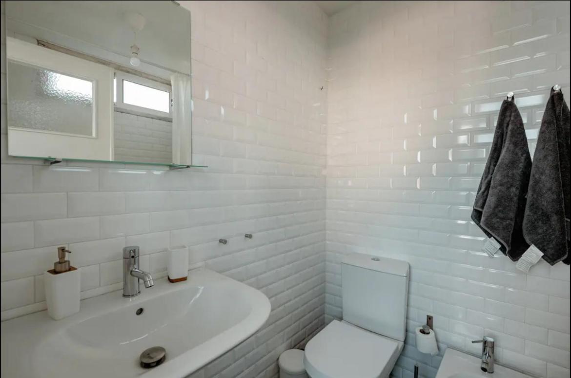 Appartement 2 Bedroom With Great Transport Links To The Heart Of *