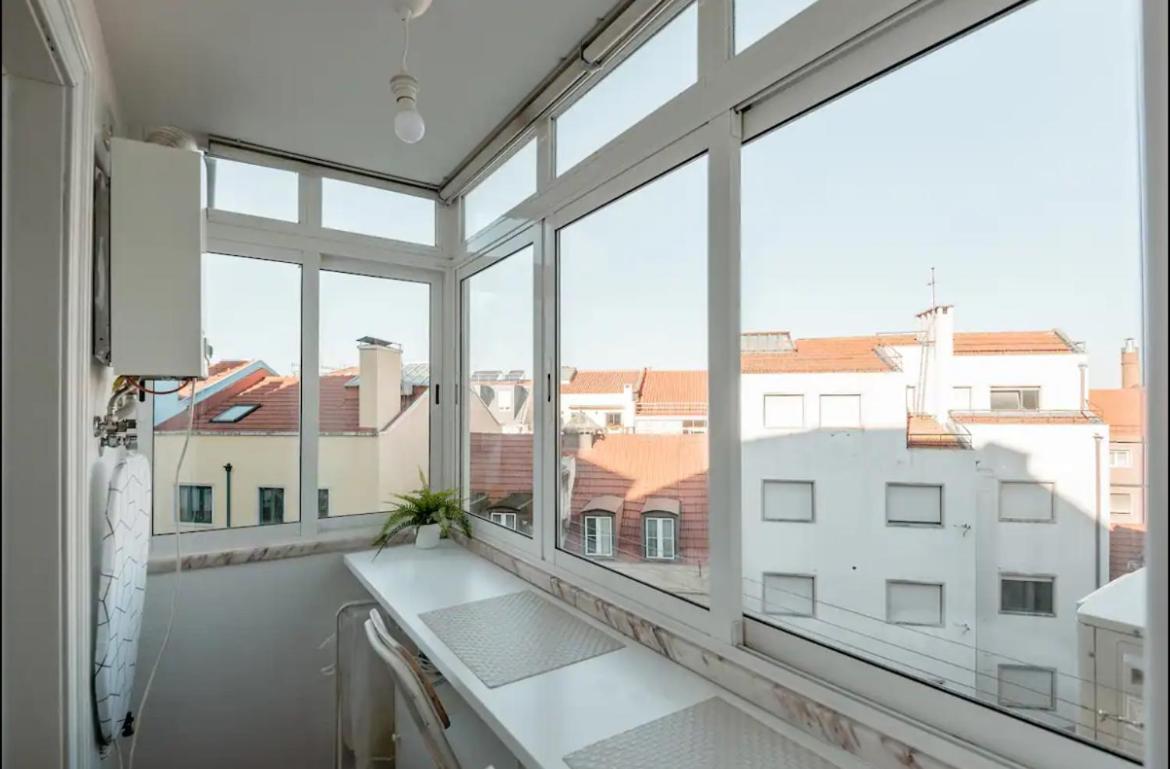 2 Bedroom With Great Transport Links To The Heart Of Appartement *