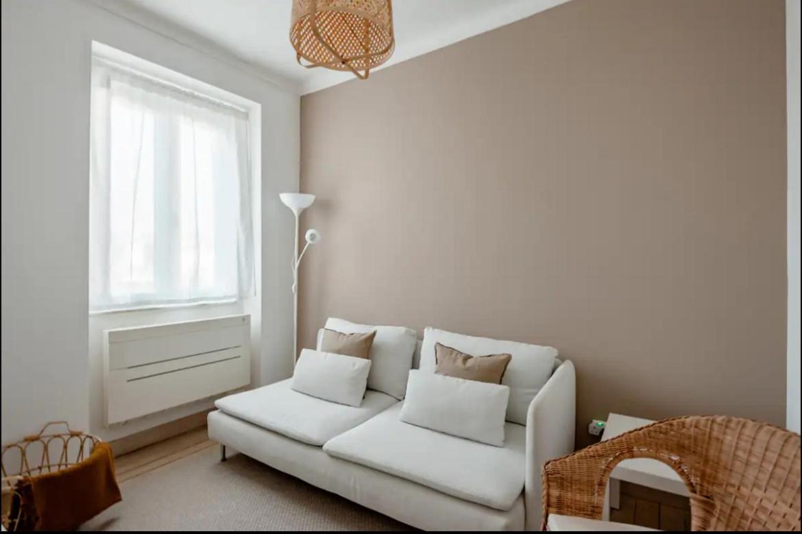 2 Bedroom With Great Transport Links To The Heart Of Appartement *