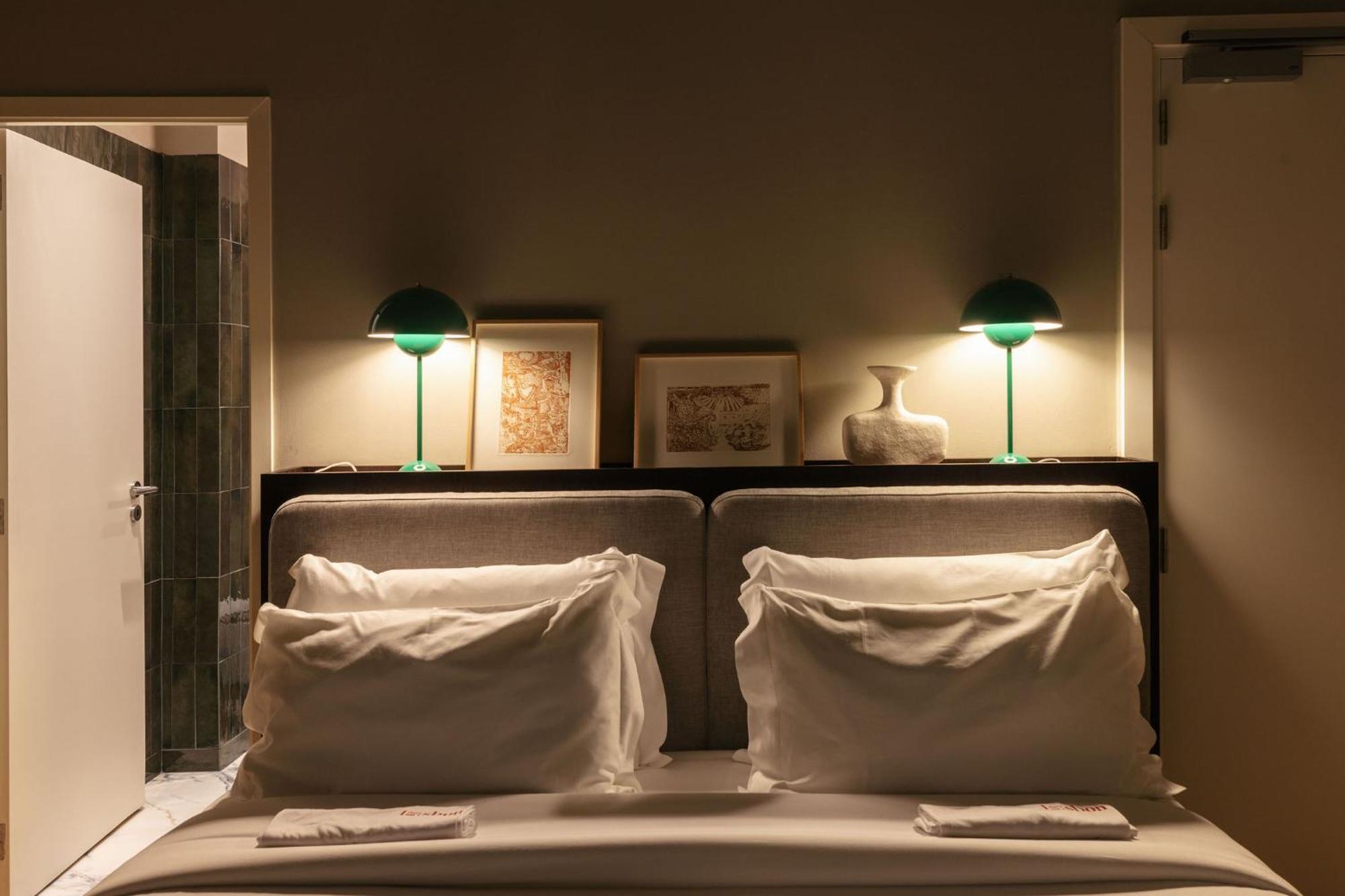 Dare River Hotel