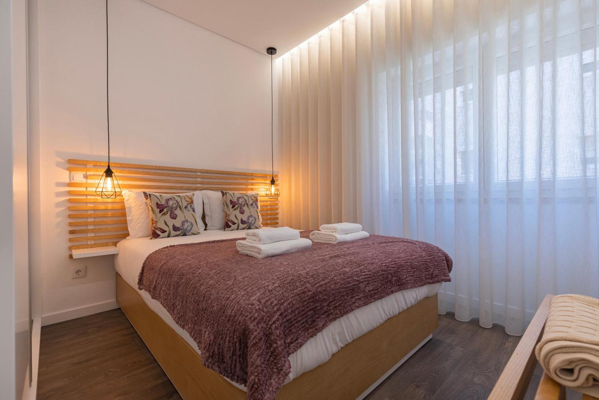 New By The Metro Appartement Lisboa