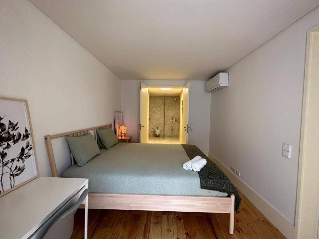 Accommodatie bij particulieren Bedroom In Shared House In Chiado - Historic Center Of *