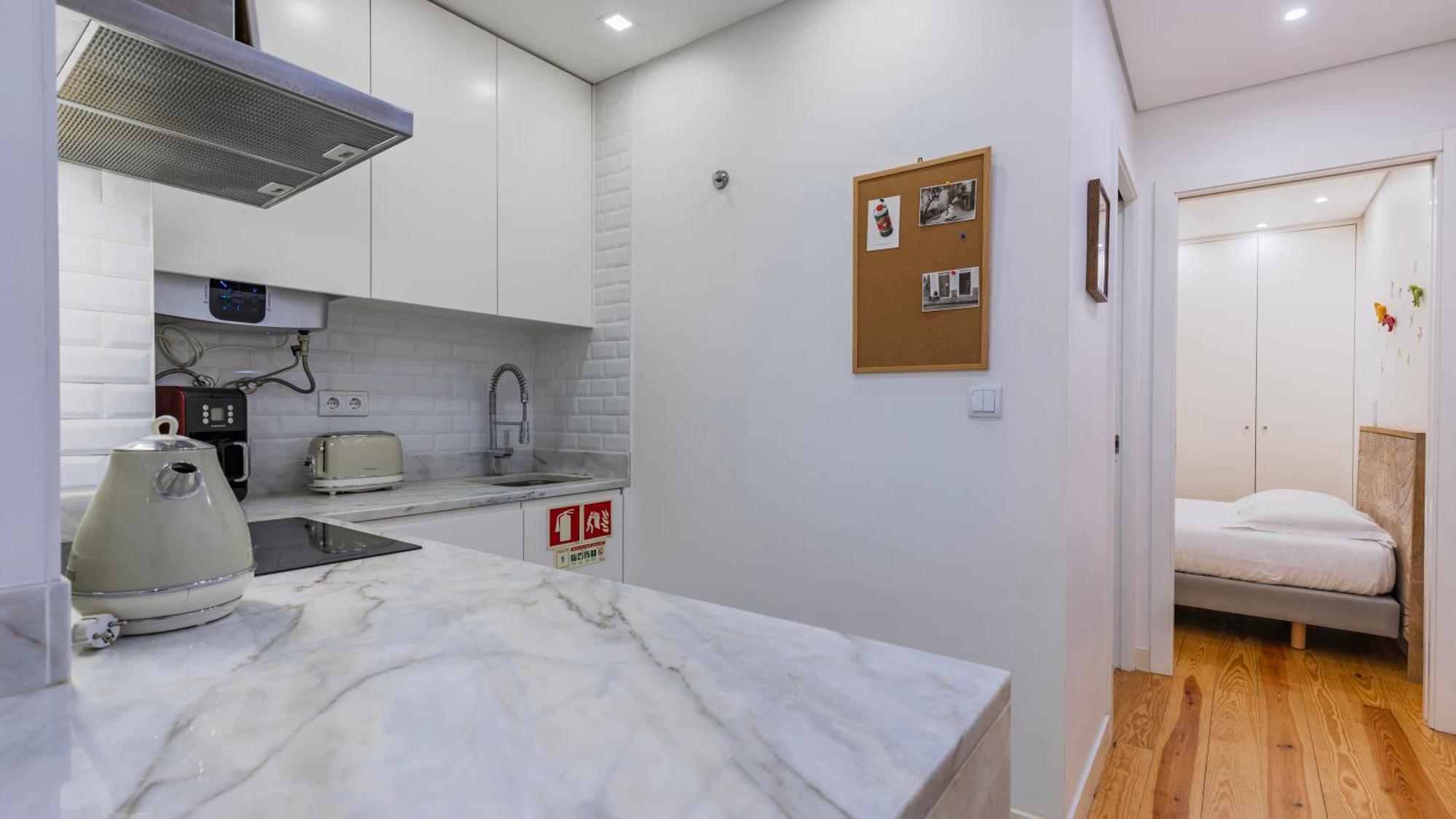 Modern In Bairro Alto By Lovelystay