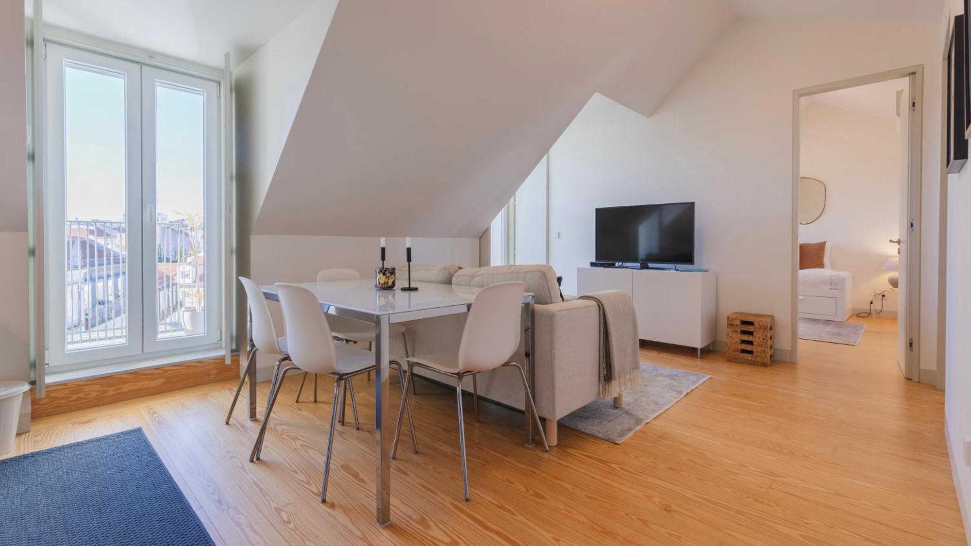 Elegant In Graca By Lovelystay Lisboa