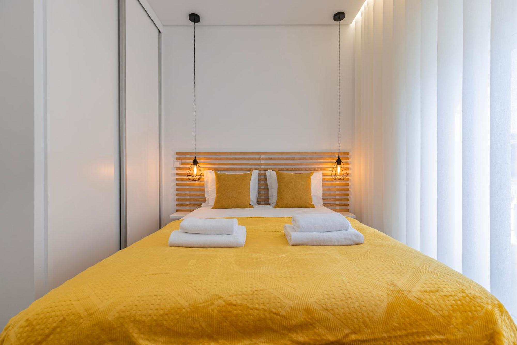 New By The Metro Iv Appartement *