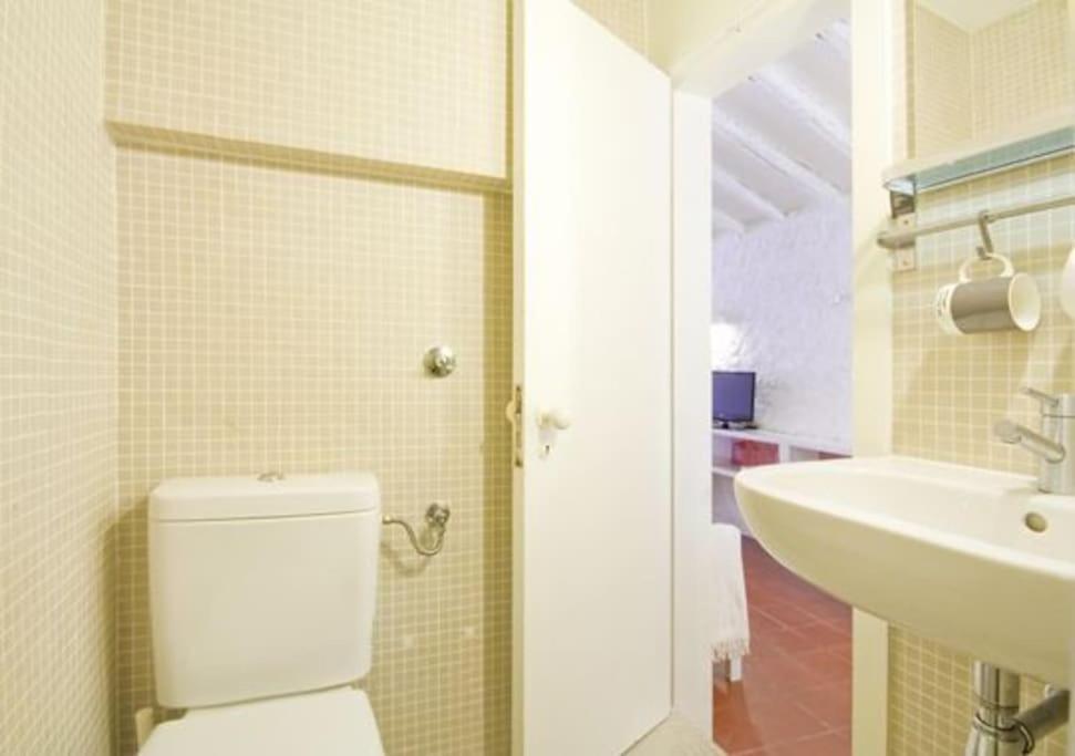 Cosy Santos, Calm Street, Embassies Area * Lissabon