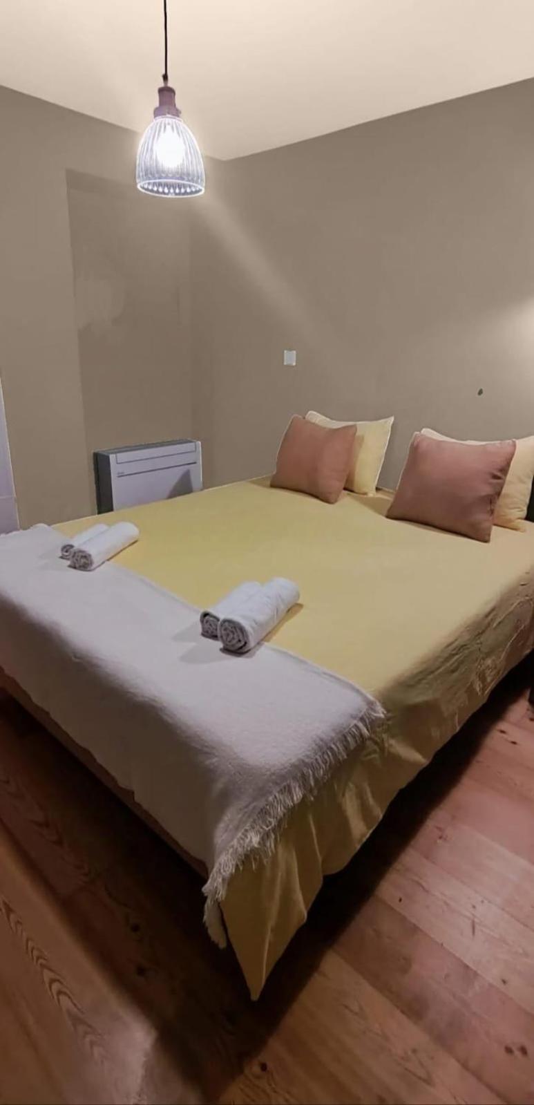 Accommodatie bij particulieren Double With Private Wc In Shared House In Downtown Lissabon