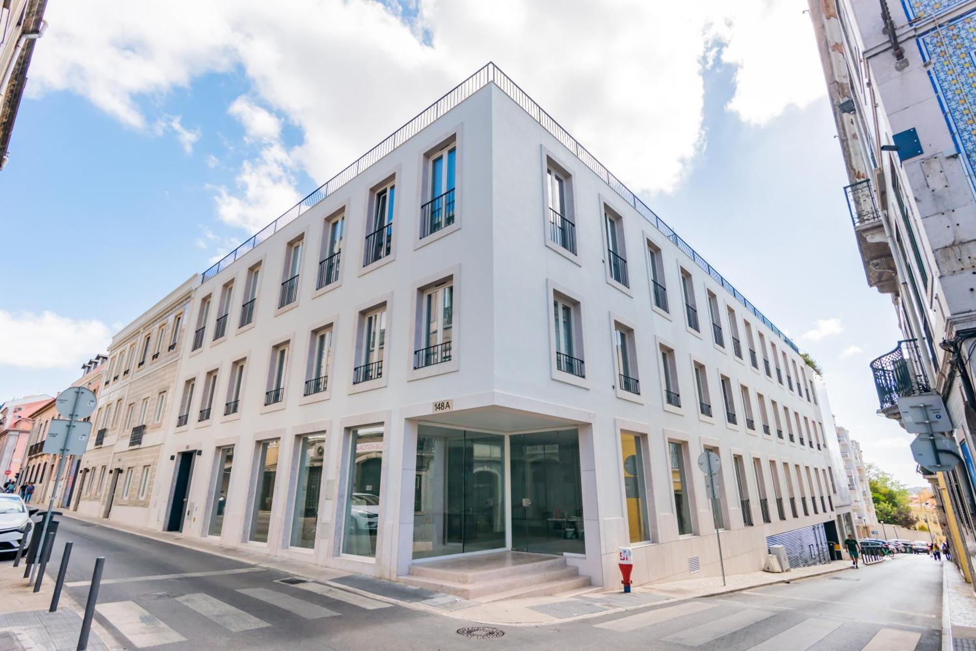 Campo De Ourique Deluxe Mid-term * Lisbon