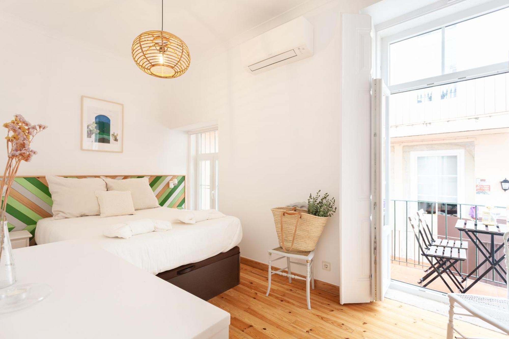 Appartement Stylish, Bright & Historic -bica I Lisboa