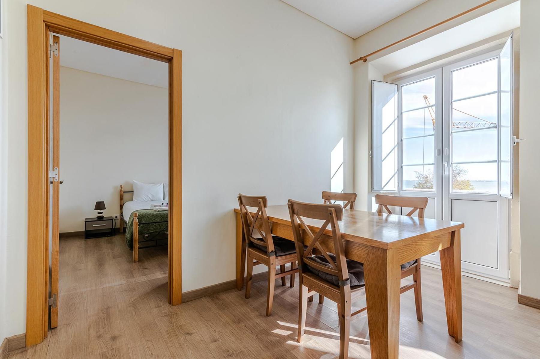 Apartment Very Sunny With Large Balcony 3rd Floor *