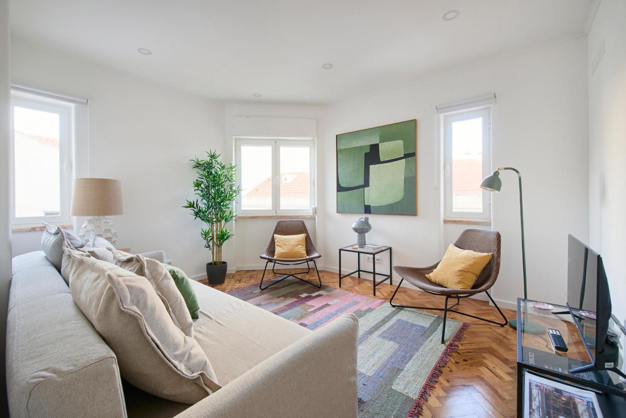 Charming Graca Flat W Balcony, By Timecooler