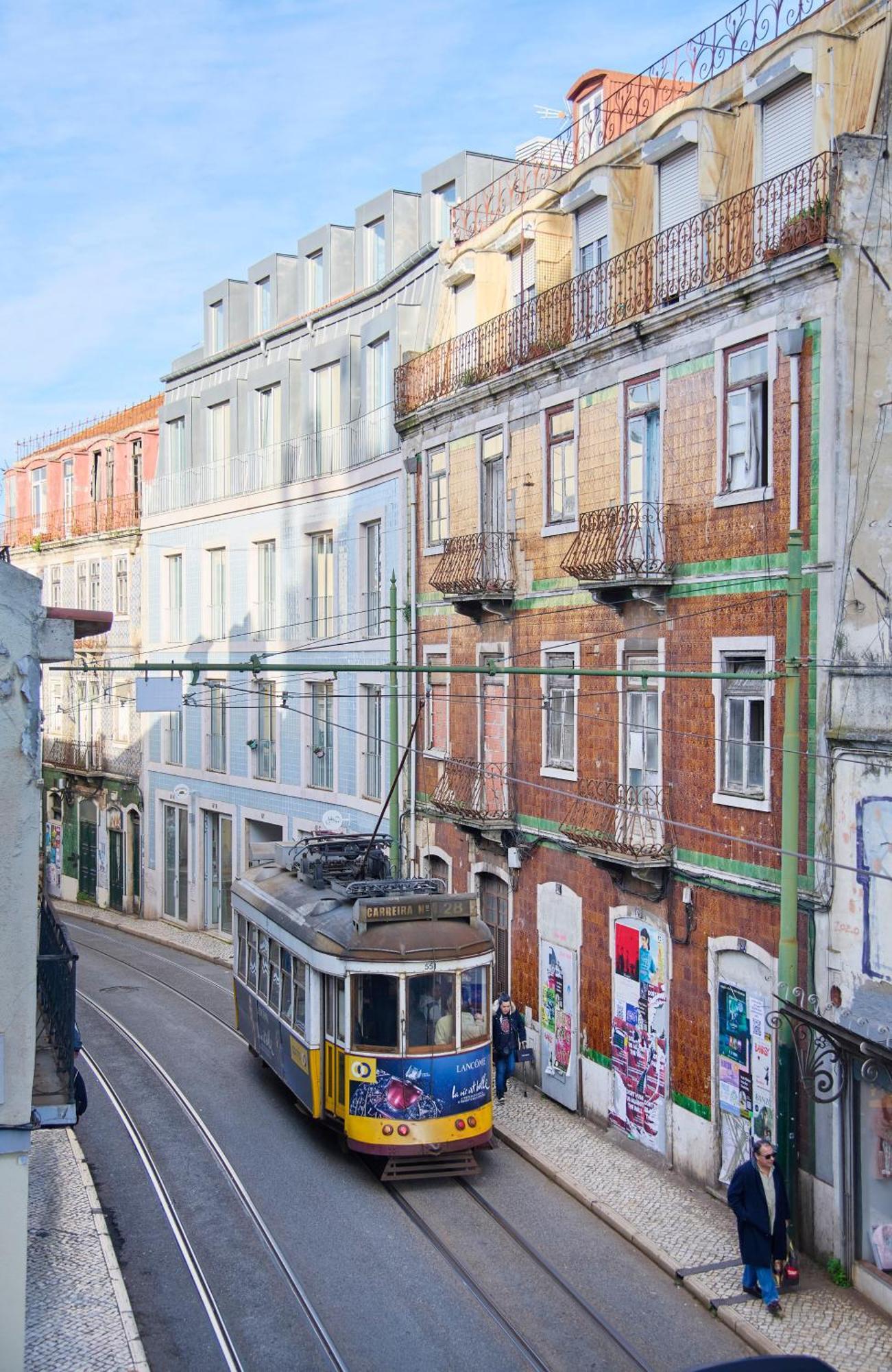 Appartement Charming Graca Flat W Balcony, By Timecooler *
