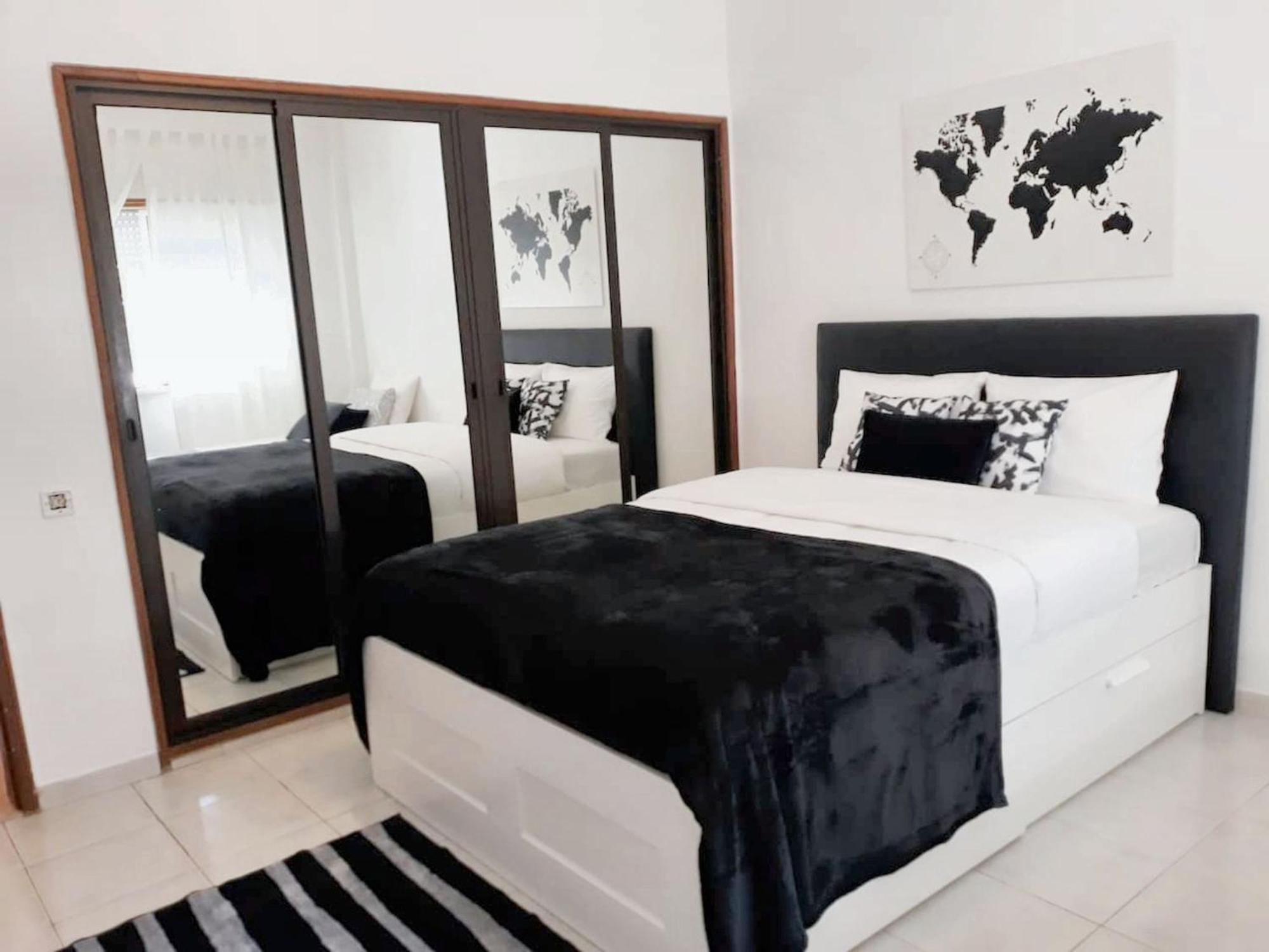 Comfortable With Balcony And Sea View In 50 M² Appartement