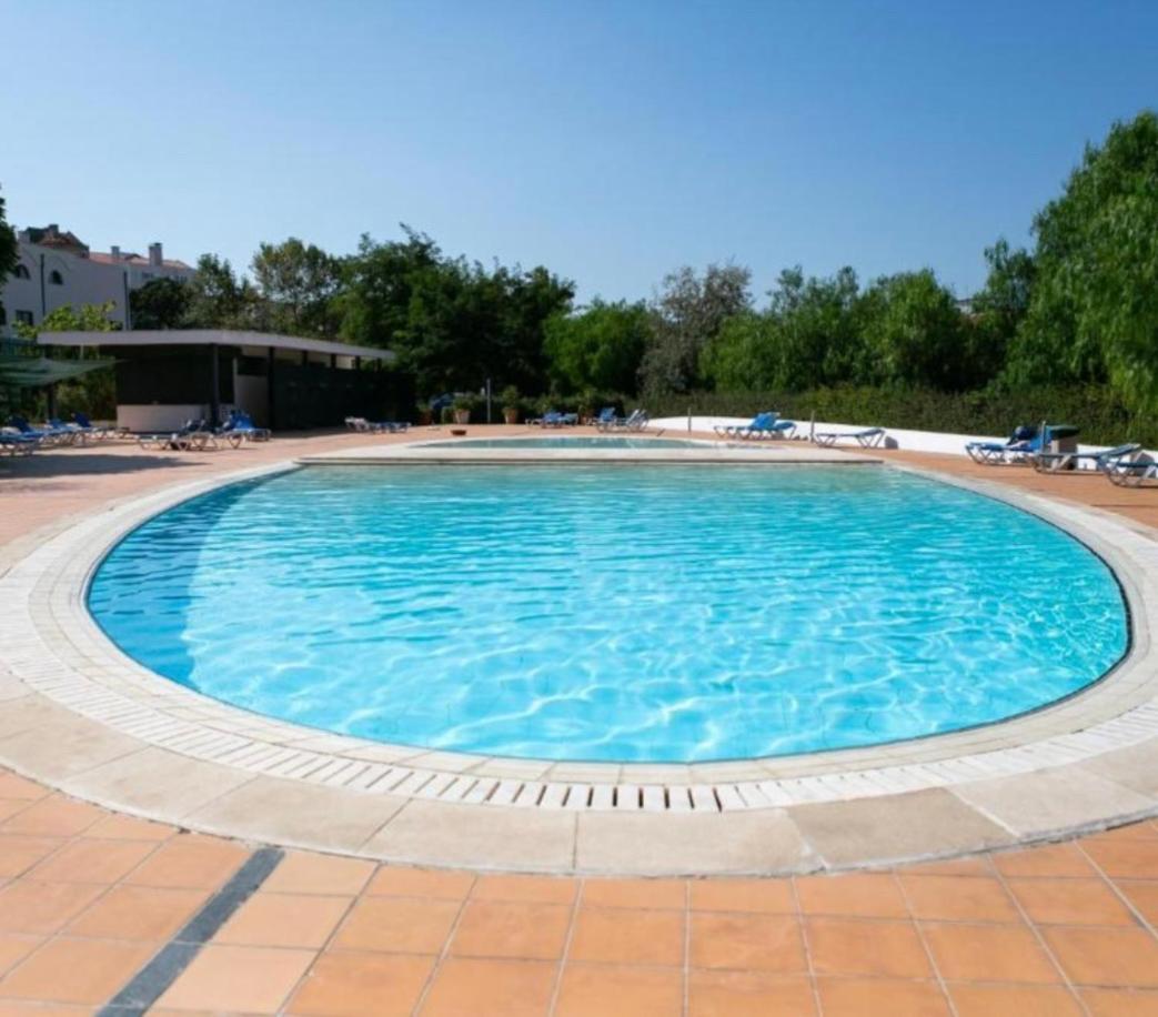 Appartement Besthomestay- Lisbon- Garden, Pool & Garage *