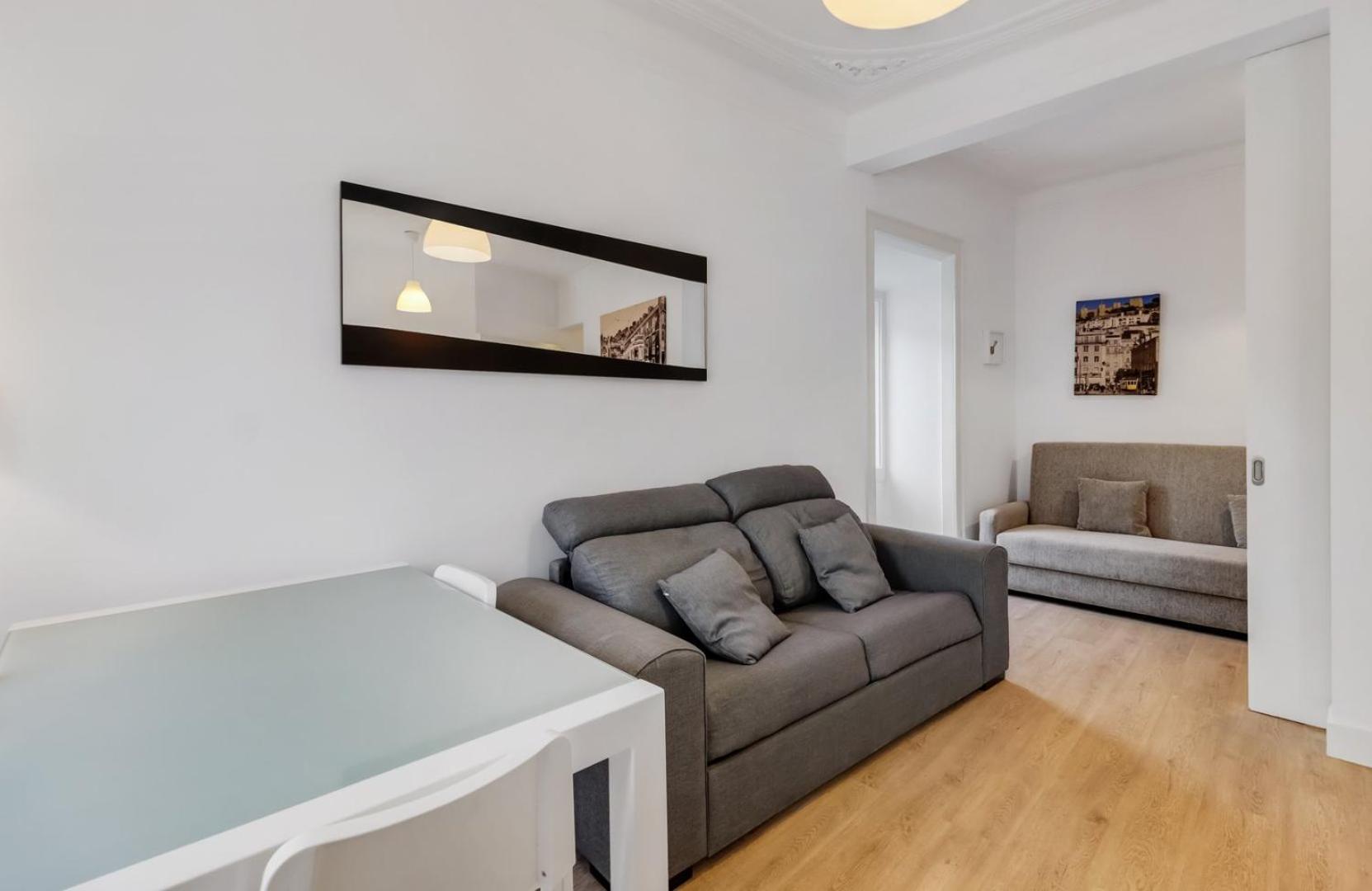 Bright 1br Castelo Sao Jorge - Graca Getaway | By Airnest * Lissabon