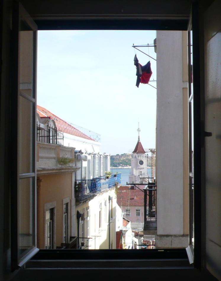 Appartement Terrace At Typical Bica And Chiado