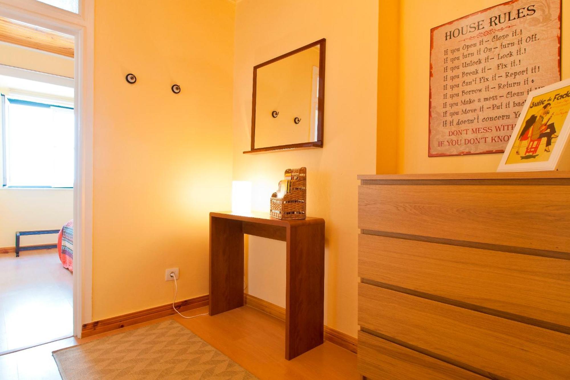 Appartement In Vibrant Bairro Alto *