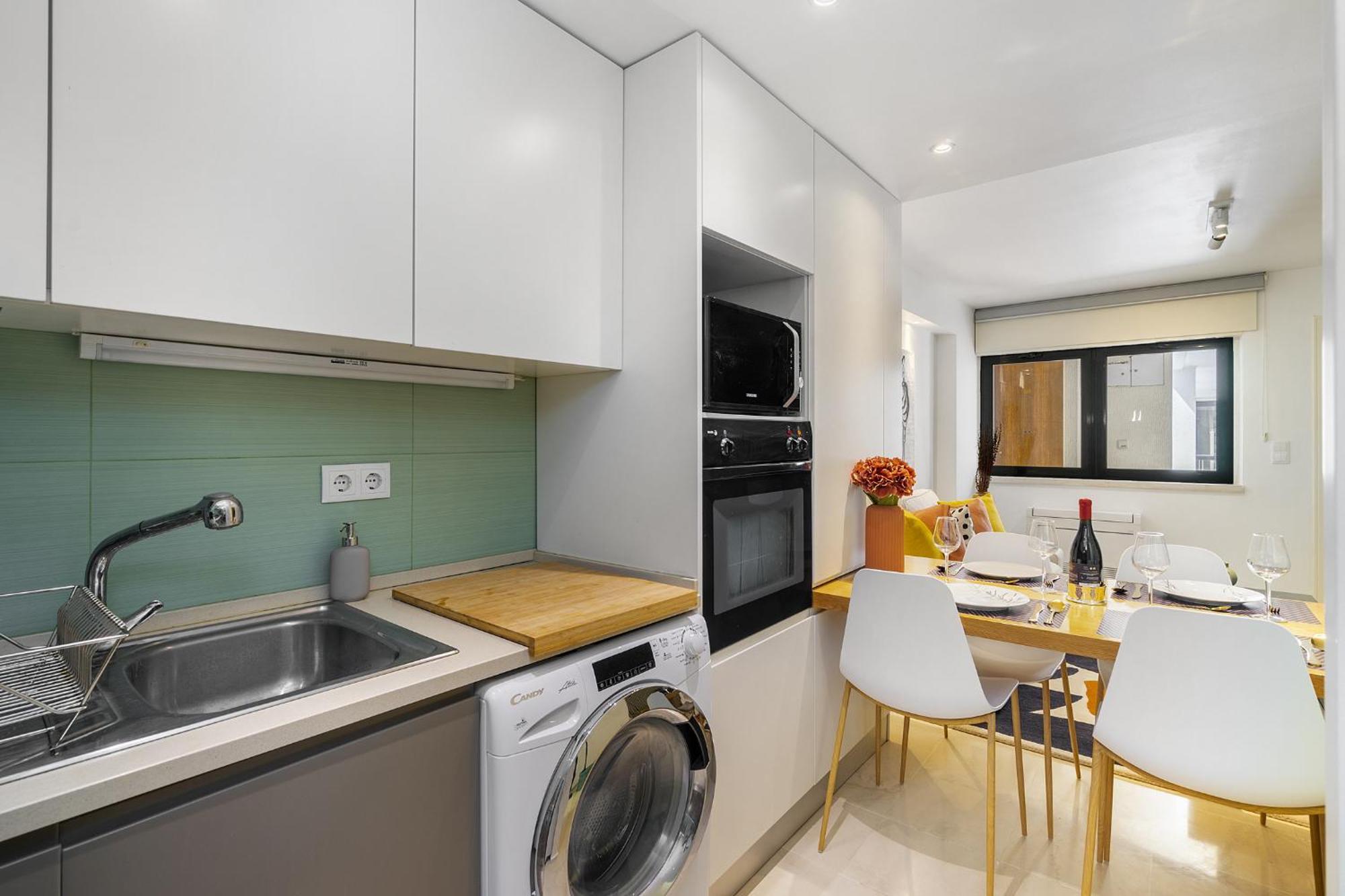 Whome Campo De Ourique 1br Duplex With Ac *