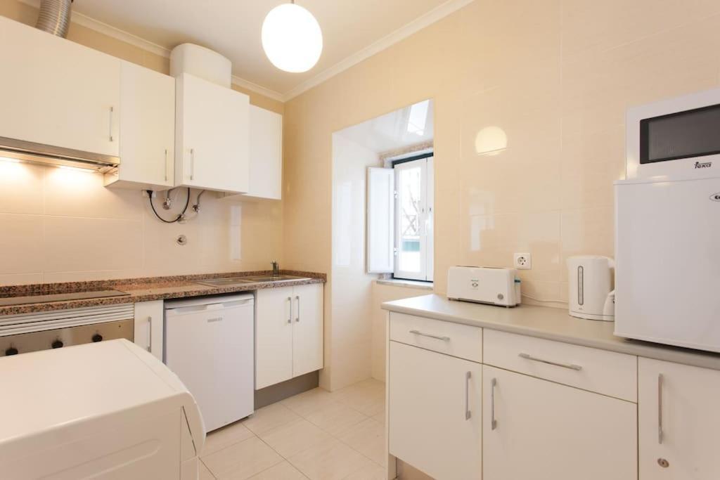 Old Town, 28 Tram, With Private Terrace Apartamento Lisboa