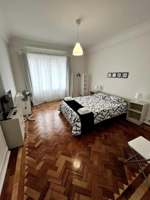Solo Grande Con Balcon Homestay Lisbon