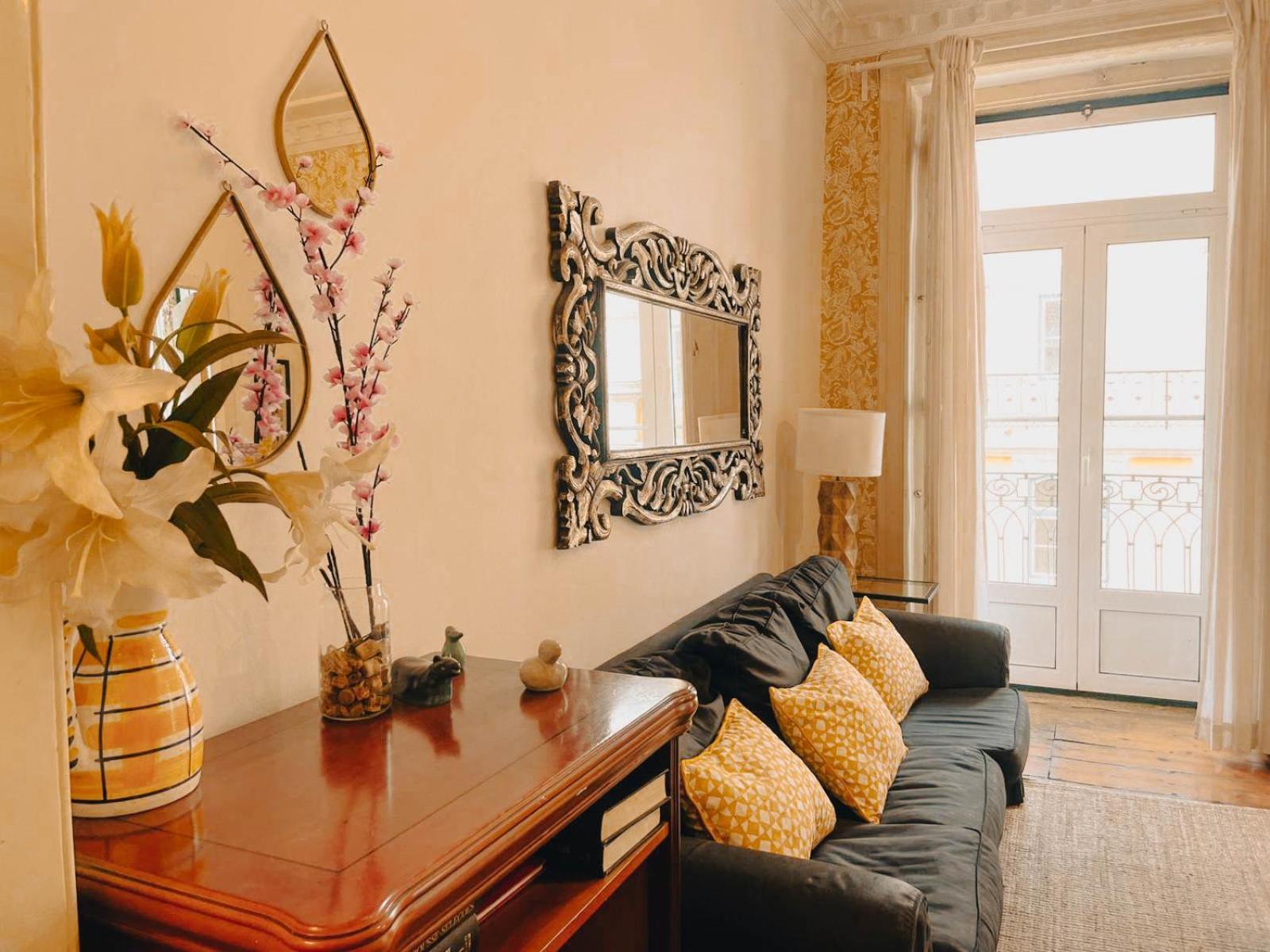 Baixa Pombalina - 4 Bedroom Apartment *