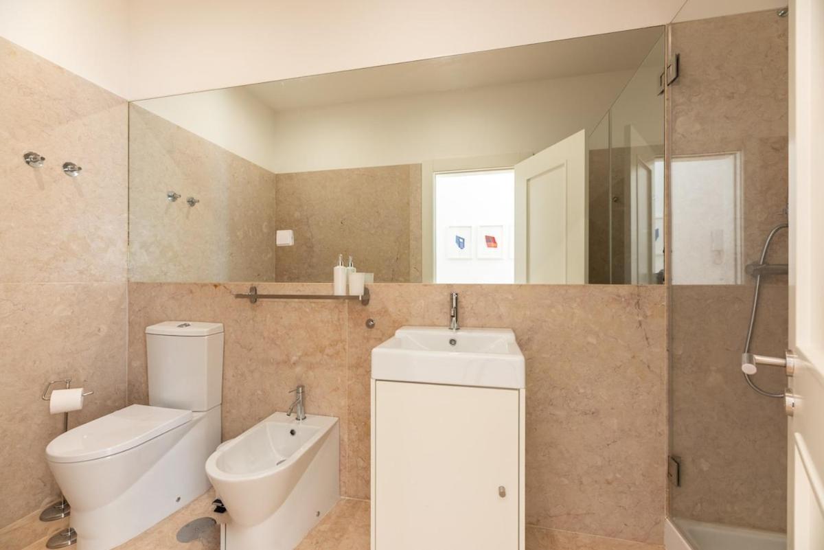 Liberdade Great Bright With Ac Elevator Garage Appartement