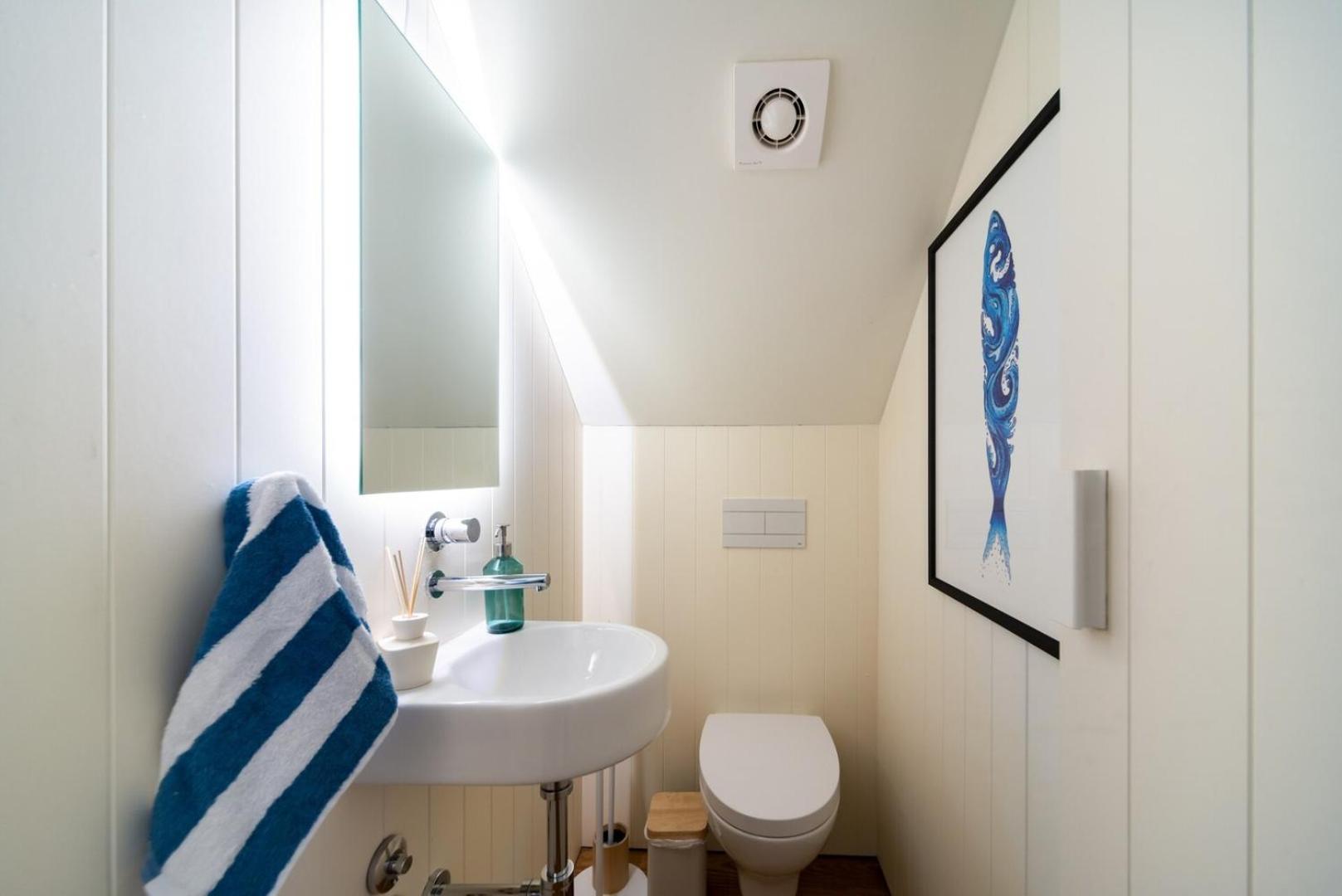 Pretty Penthouse On A Quiet St Close To Everything Appartement Lisboa