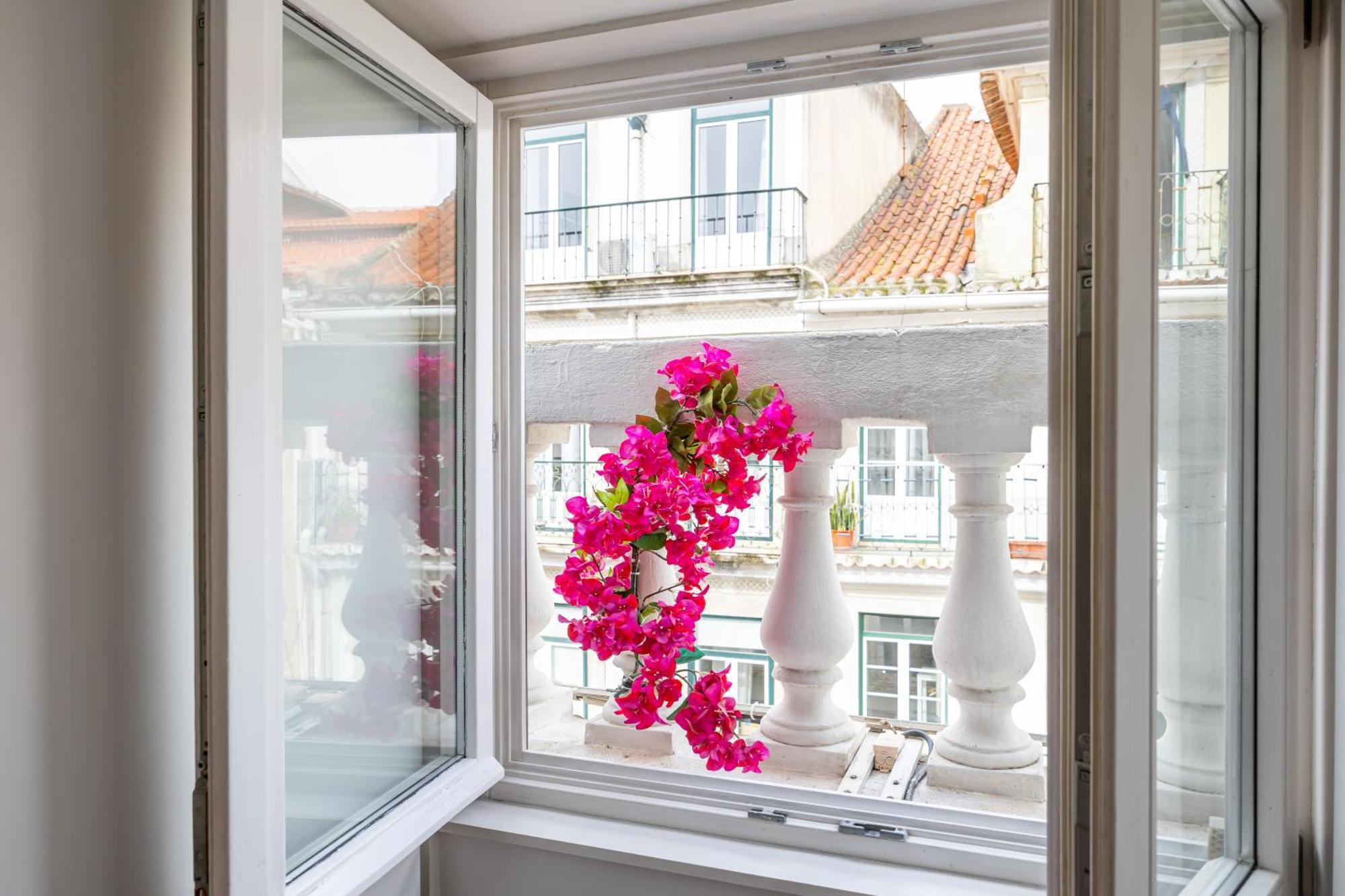 Apartment Boutique In The Heart Of ! Lemonn J *