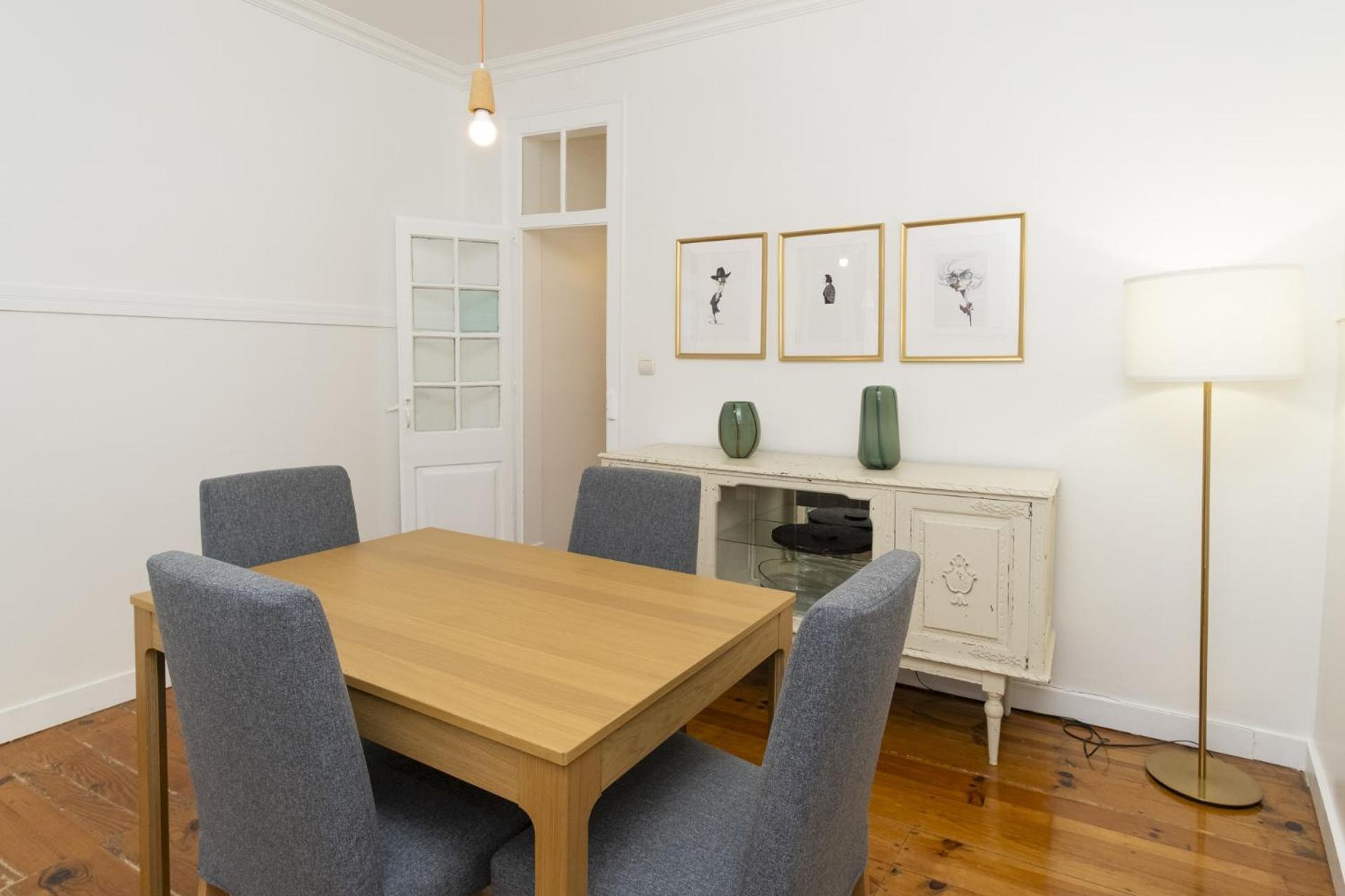 In Center With A Terrace, 317 Apartment Lissabon