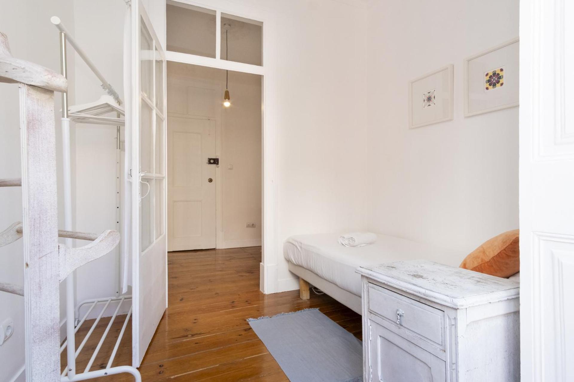 Apartment In Center With A Terrace, 317 Lissabon