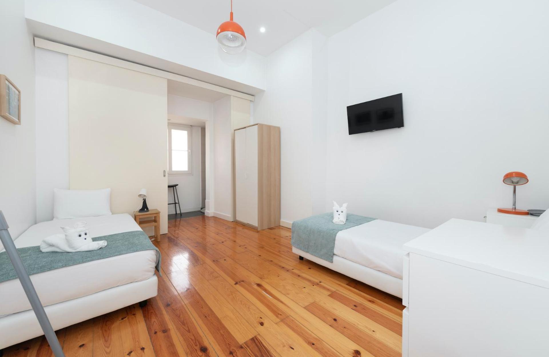 Houze_central In Alcantara Apartment