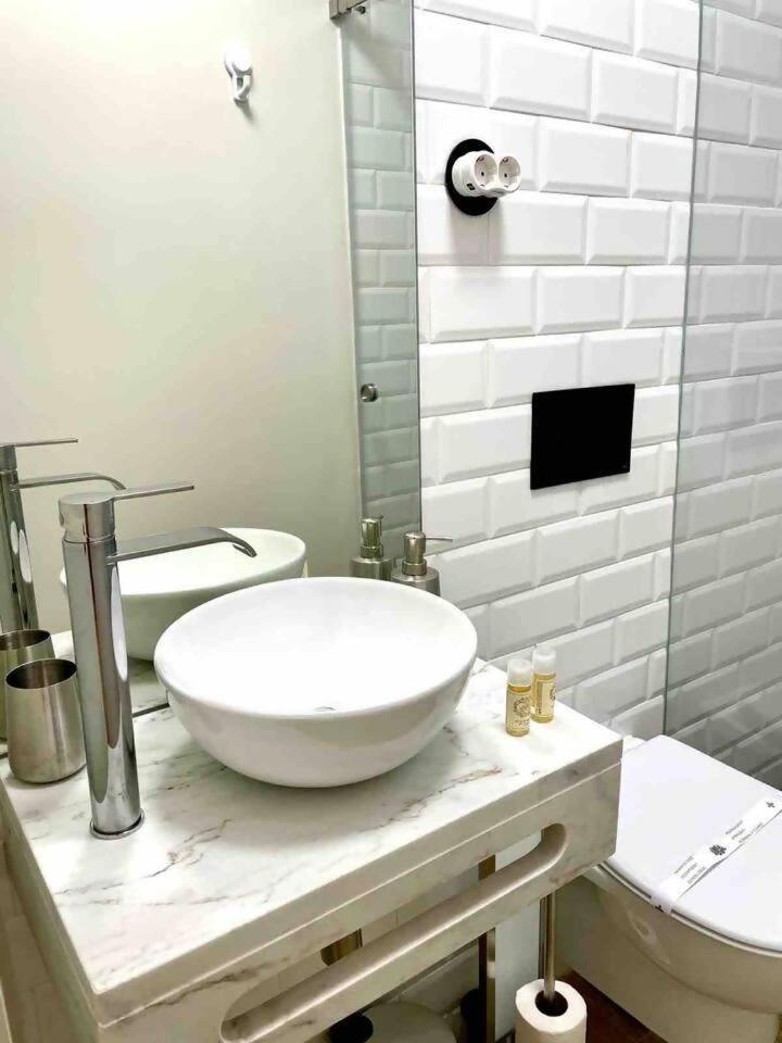 Appartement Chiado Brand New Amazing In Lissabon