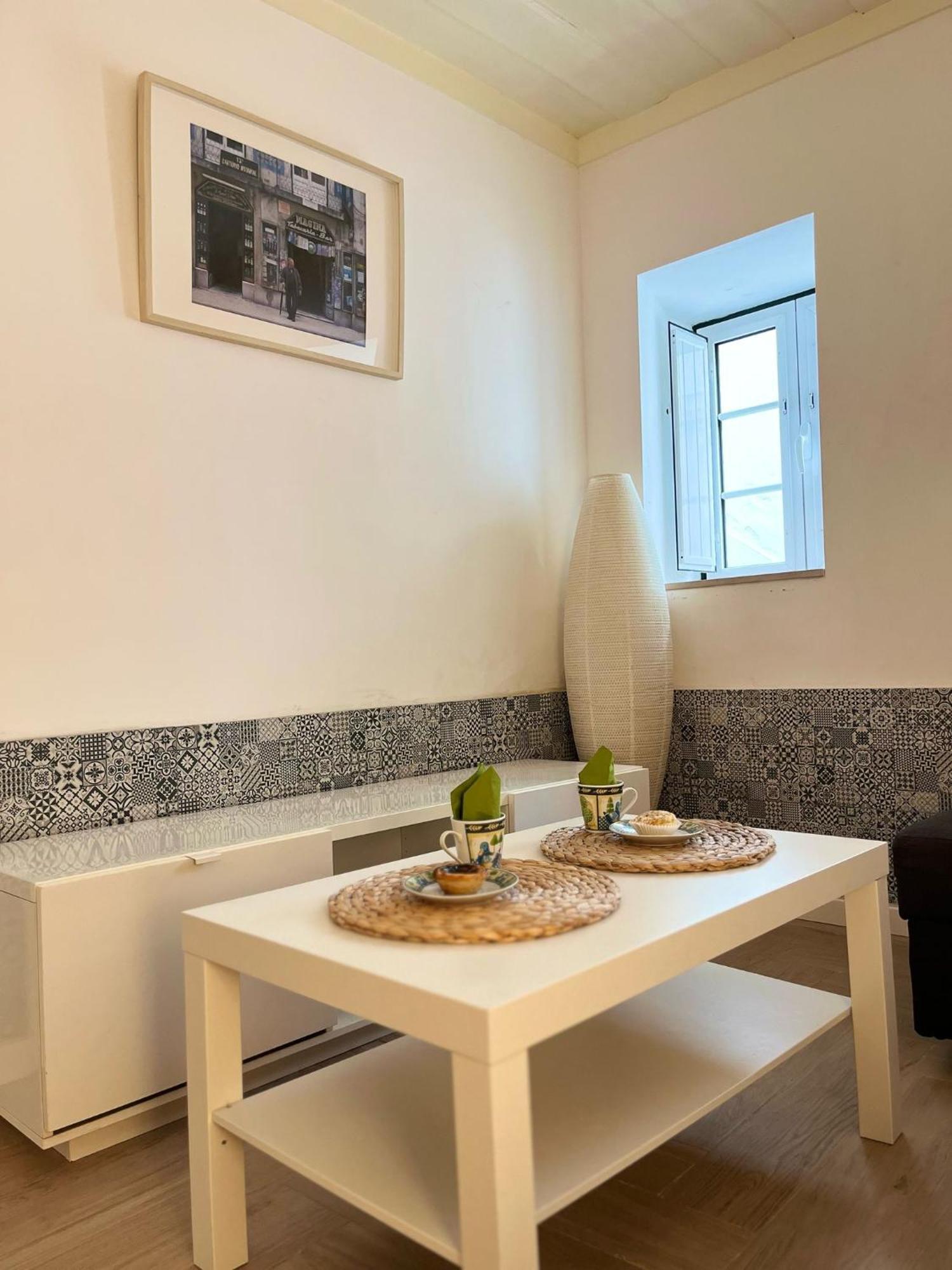 In Alfama For Two *