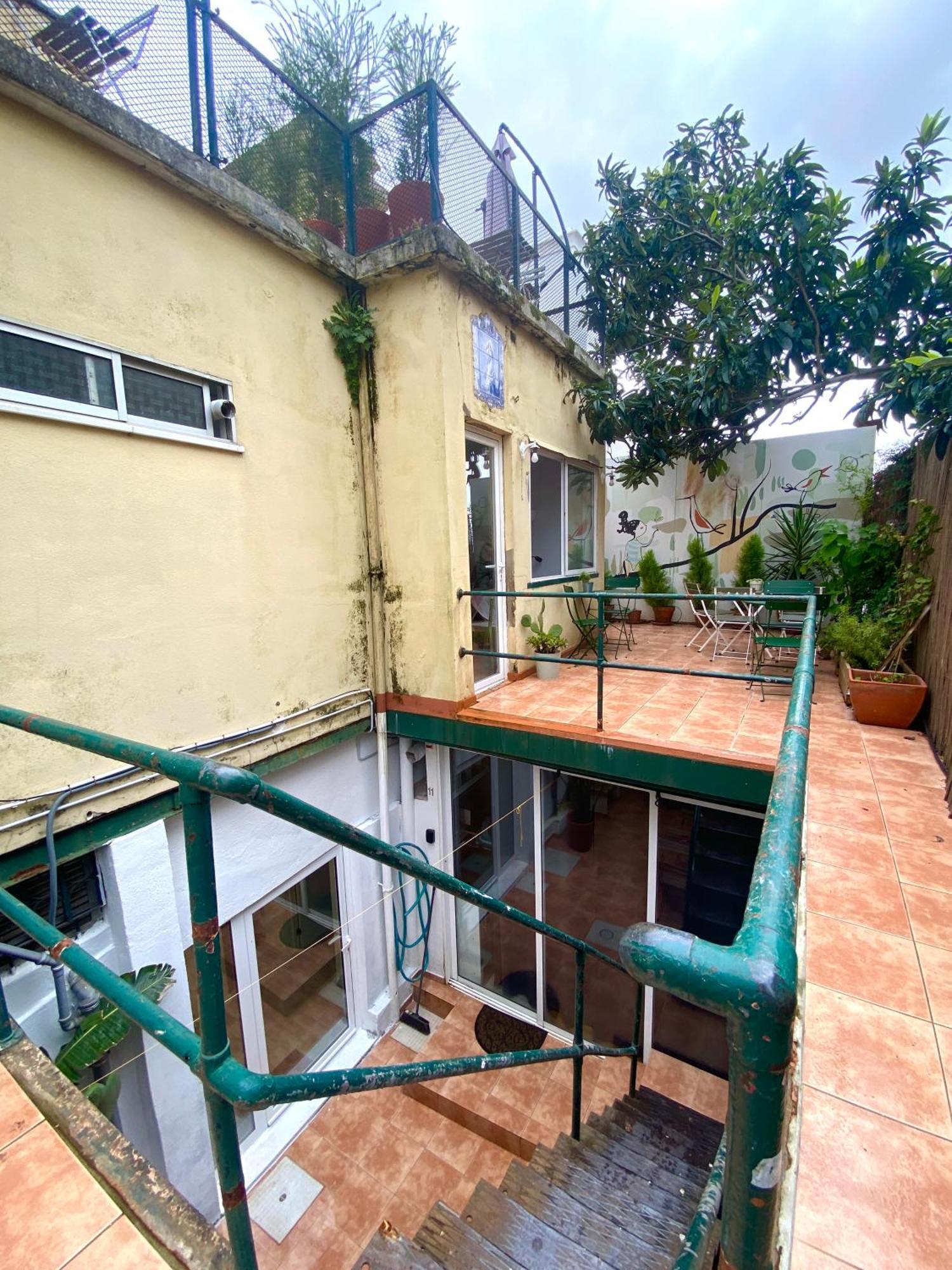Hostel Terrace House *
