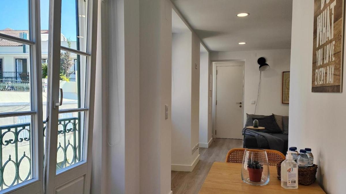 Chiado Modern Attic Duplex 2-bedroom Appartement Lisboa