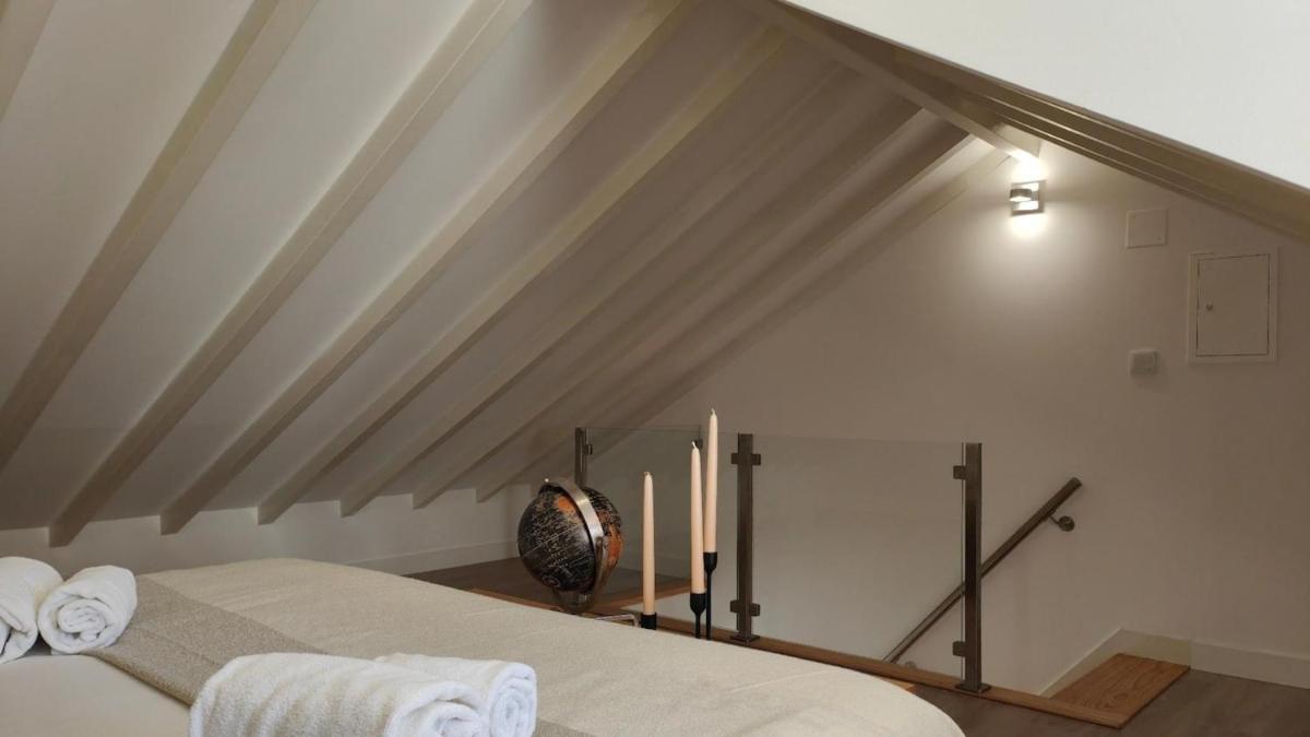 Appartement Chiado Modern Attic Duplex 2-bedroom Lisboa