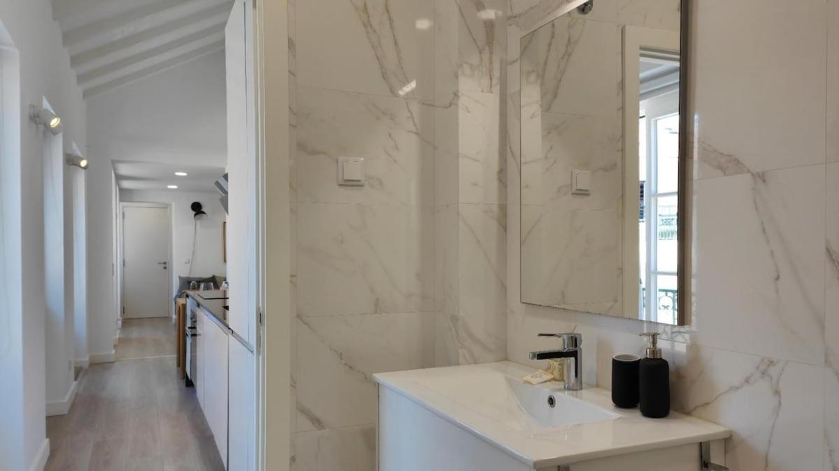 Chiado Modern Attic Duplex 2-bedroom Appartement