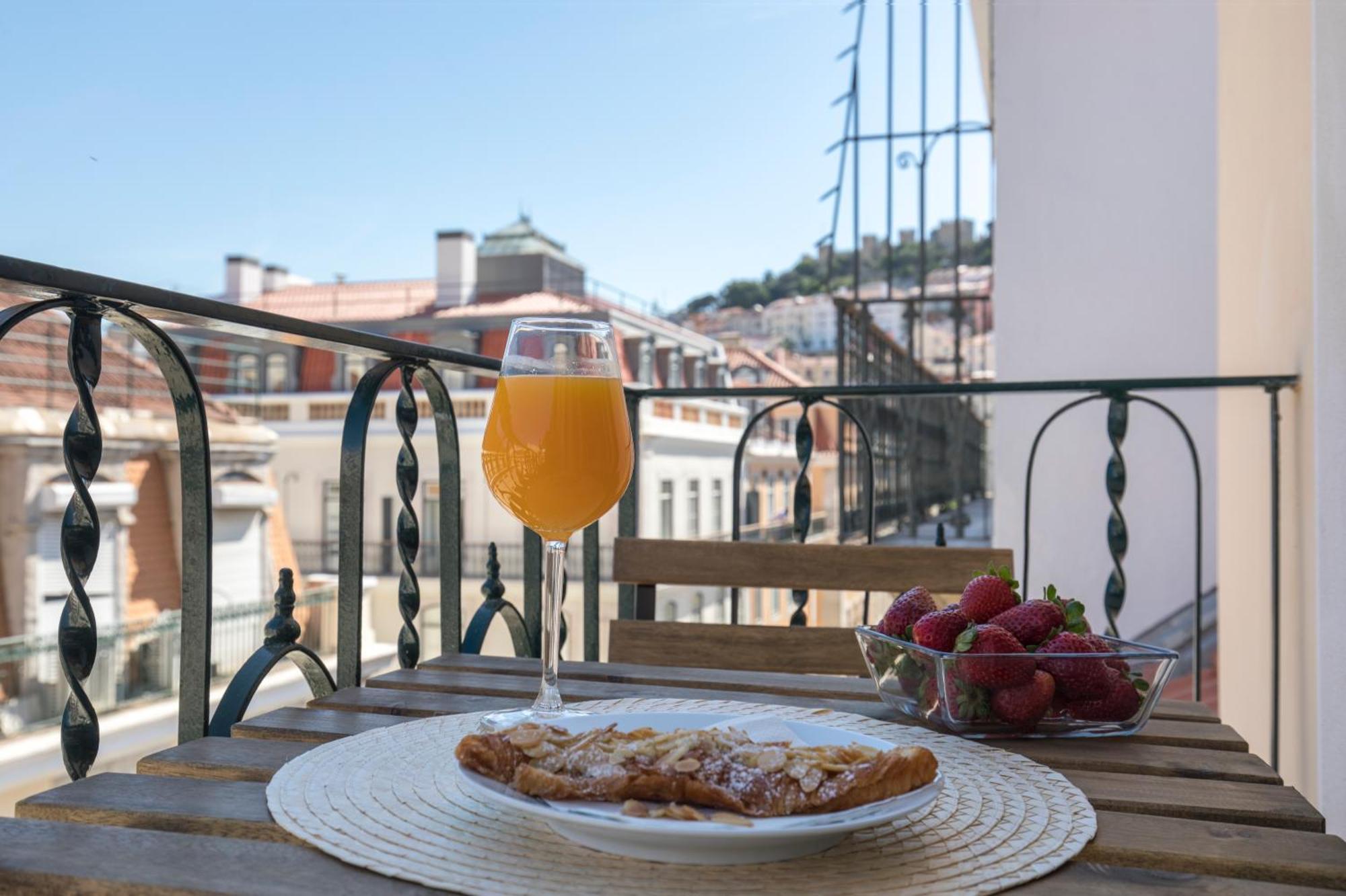 Ando Living - Santa Justa 79 House * Lissabon