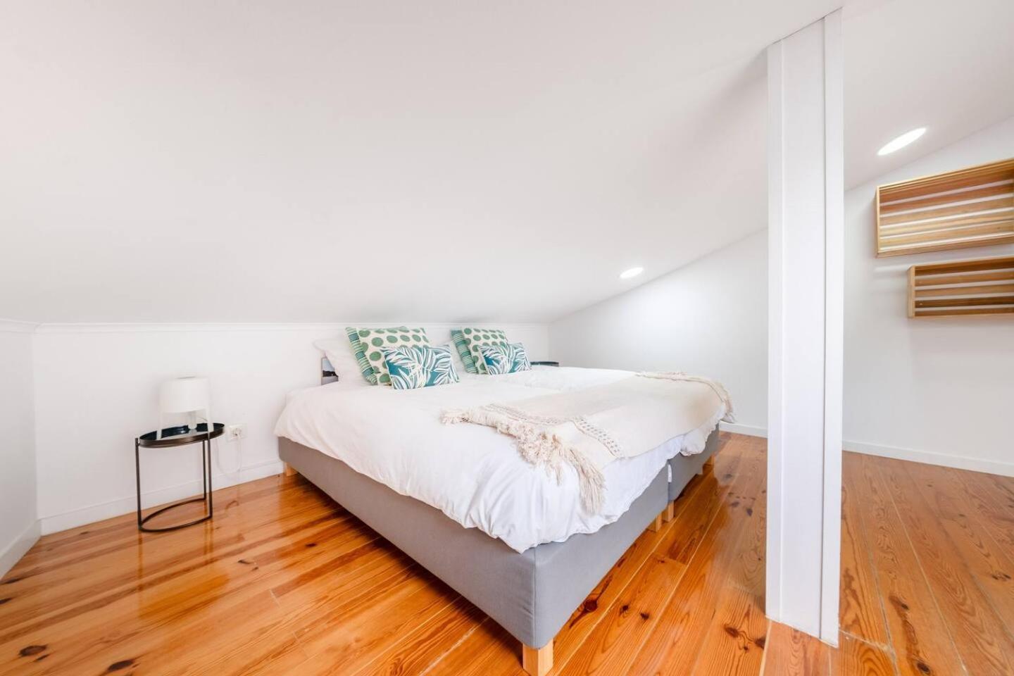 Appartement Spacious Penthouse Duplex W Castle Views *