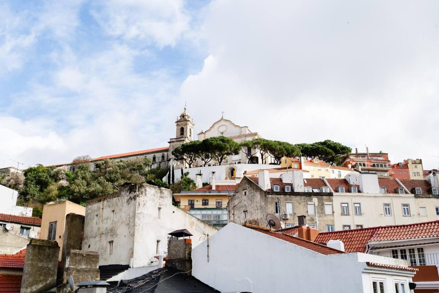 Spacious Penthouse Duplex W Castle Views Lisboa