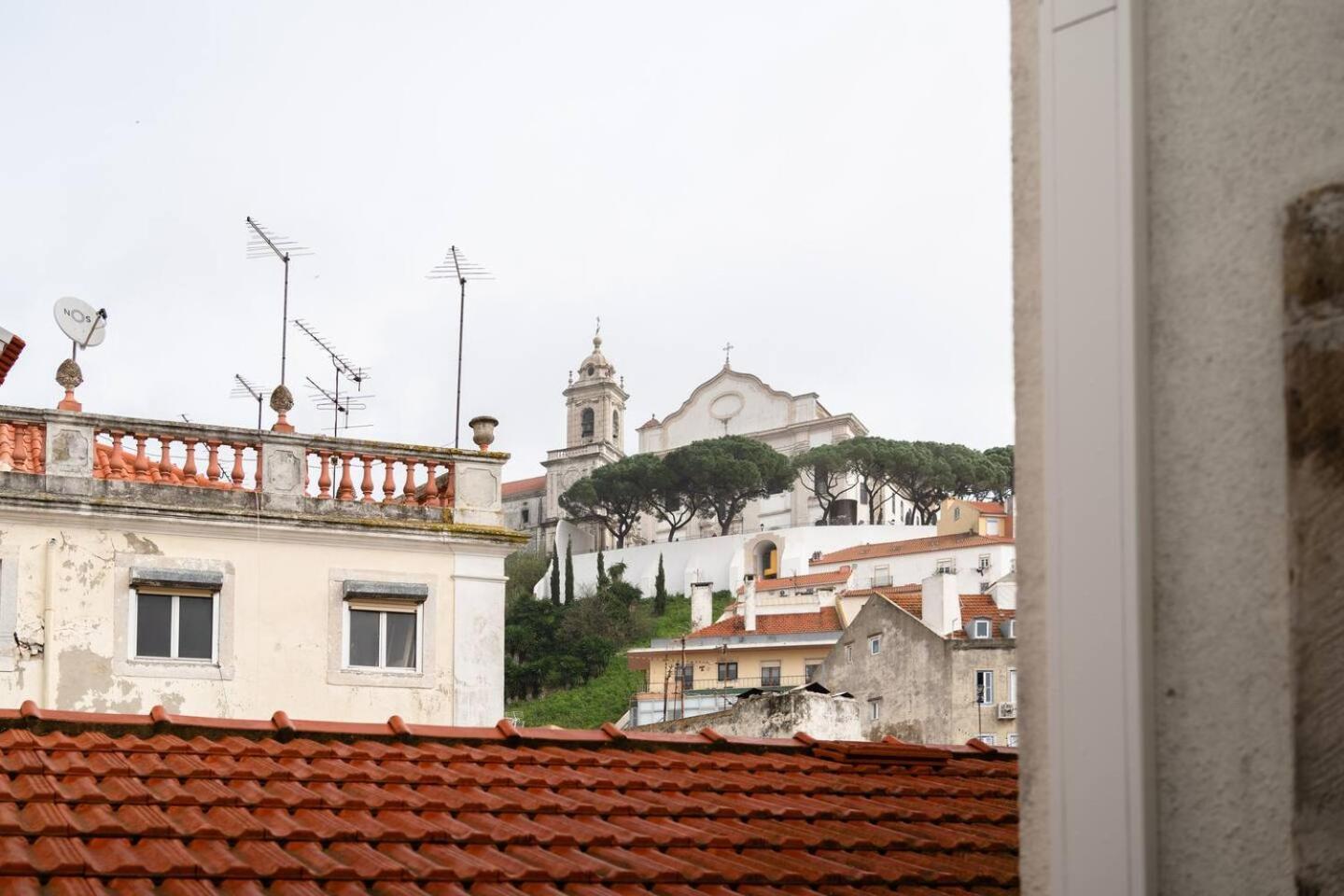 Spacious Penthouse Duplex W Castle Views Lisboa