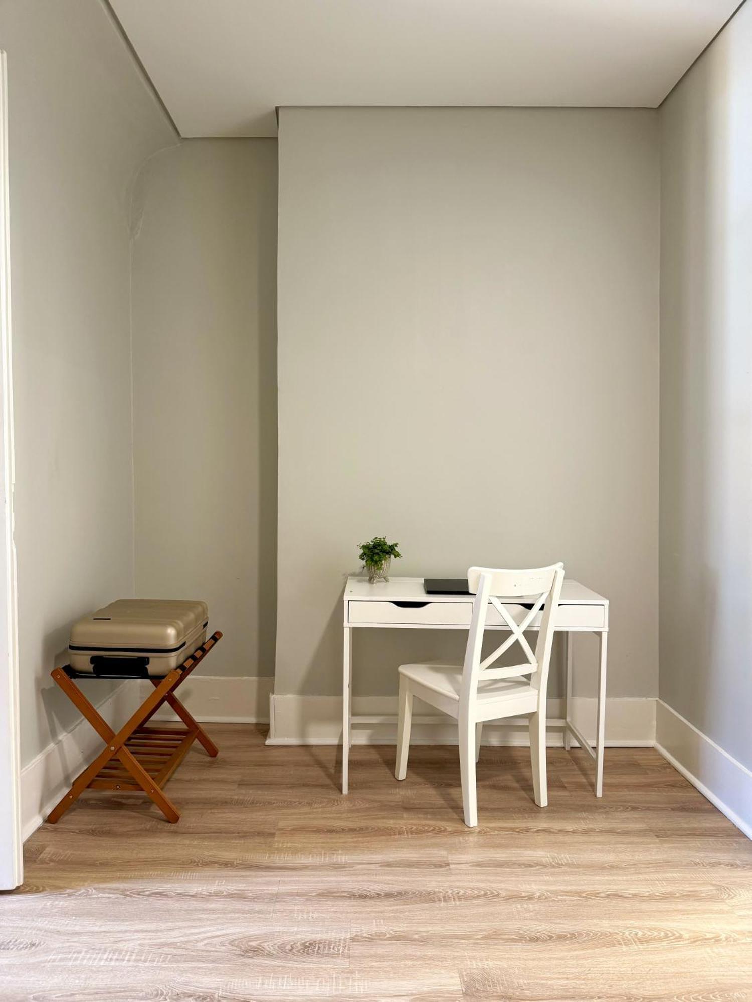 Metropolitan Living - Janelas Verdes Apartamento