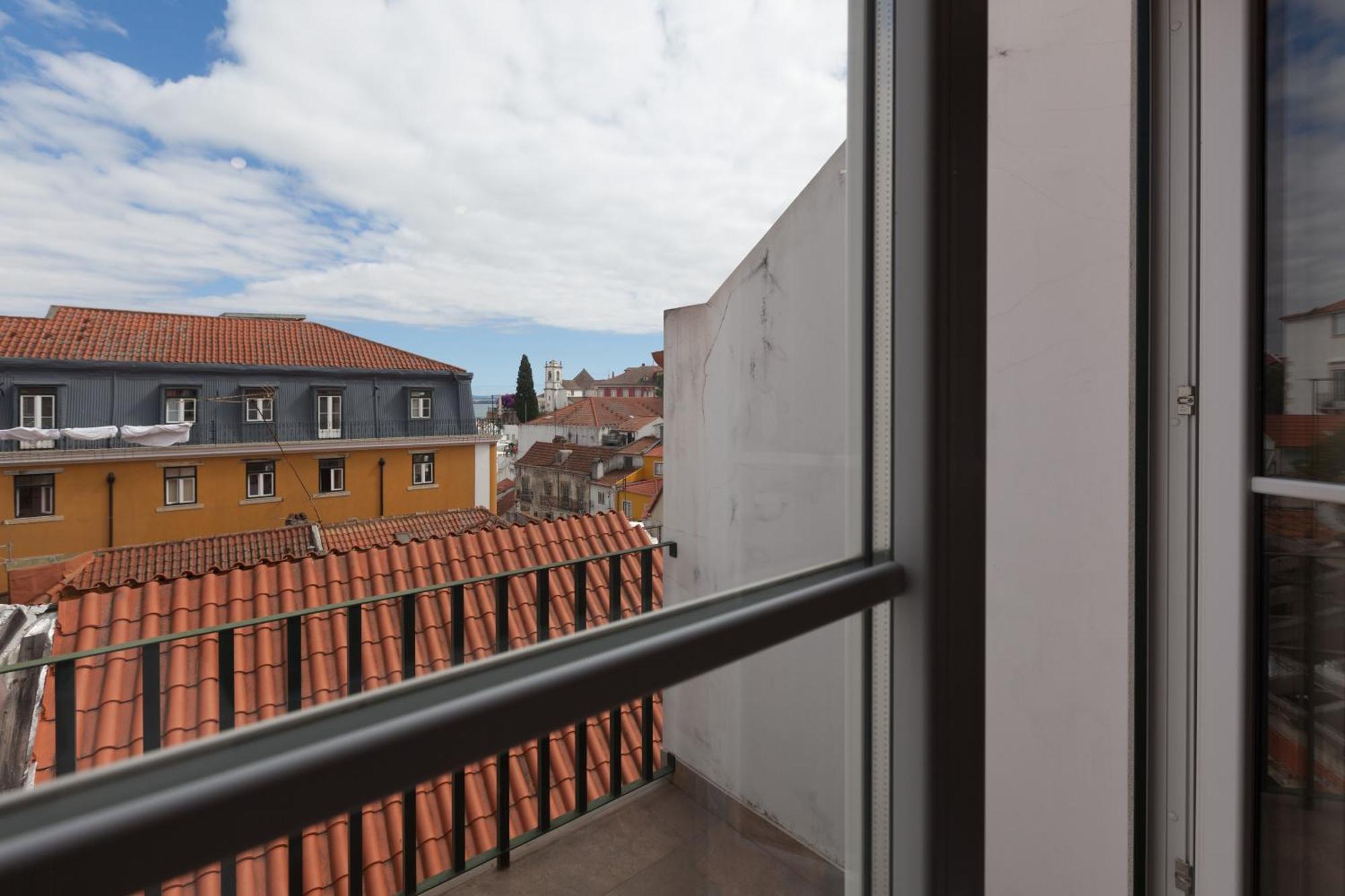 Flh Portas Do Sol Duplex With Terrace *