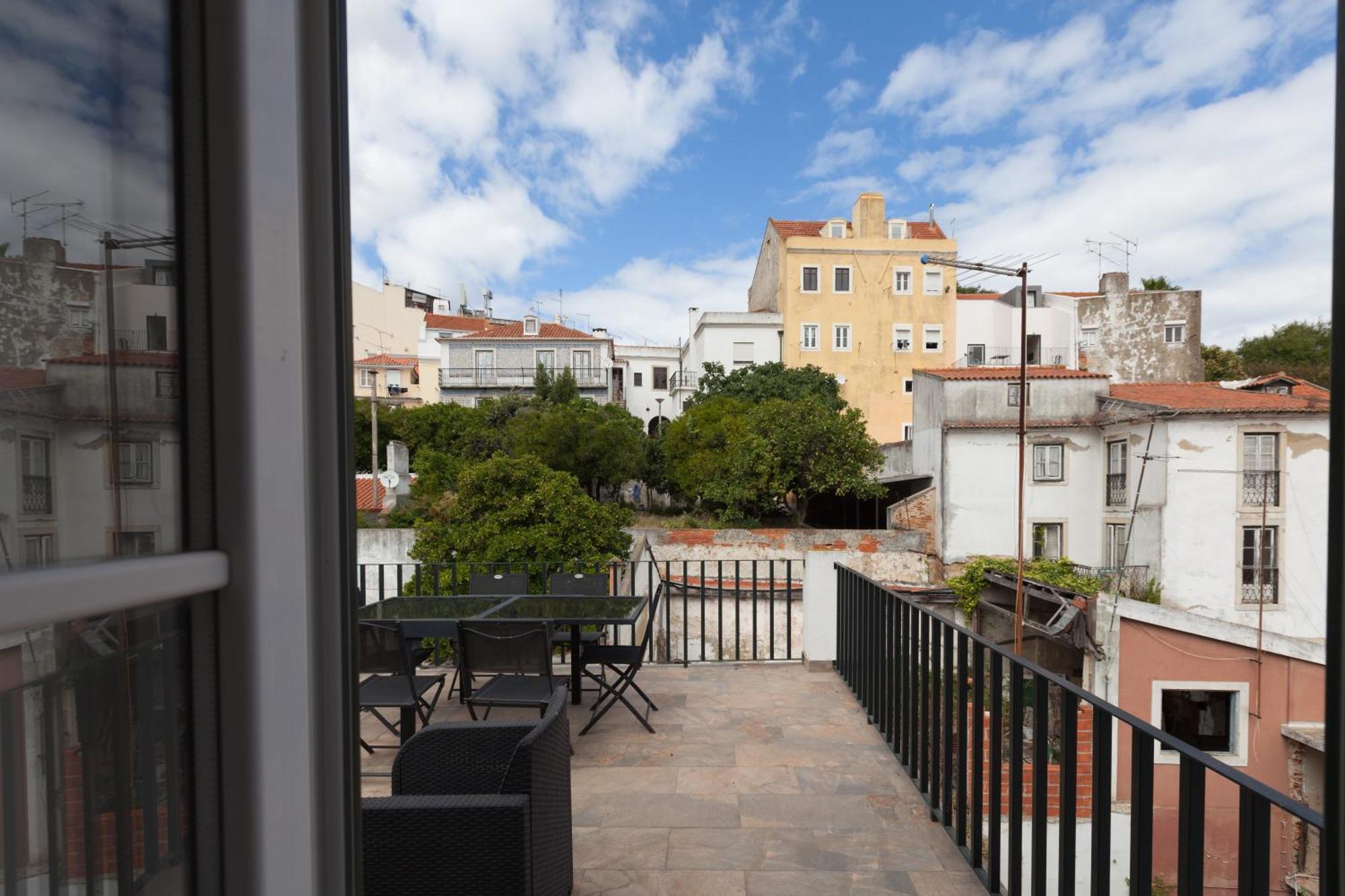 Flh Portas Do Sol Duplex With Terrace * Lisboa