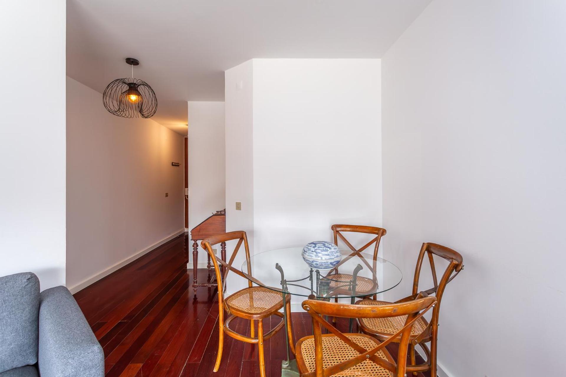 Appartement 1 *