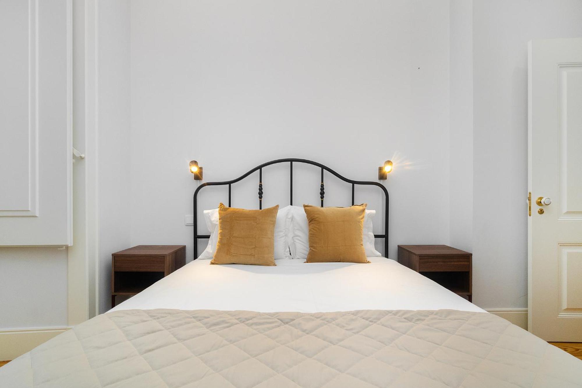 Appartement Whome Elegant In Lisbons Historic Downtown